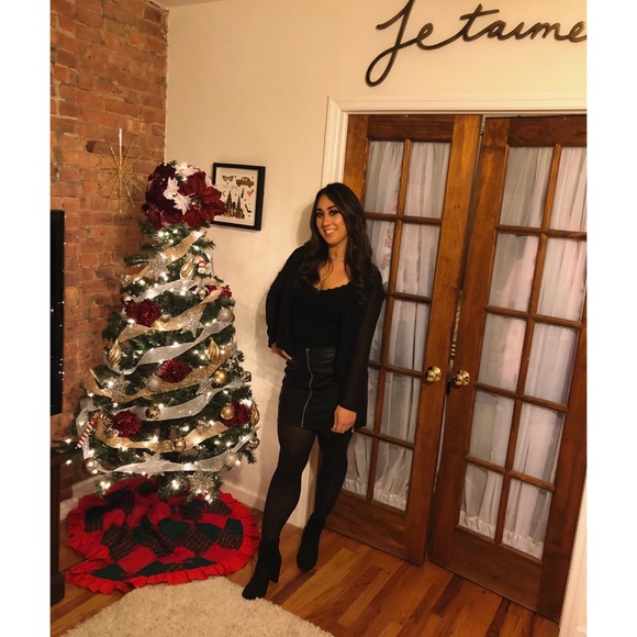 Meet your posher, Isabella - Picture 4 of 6